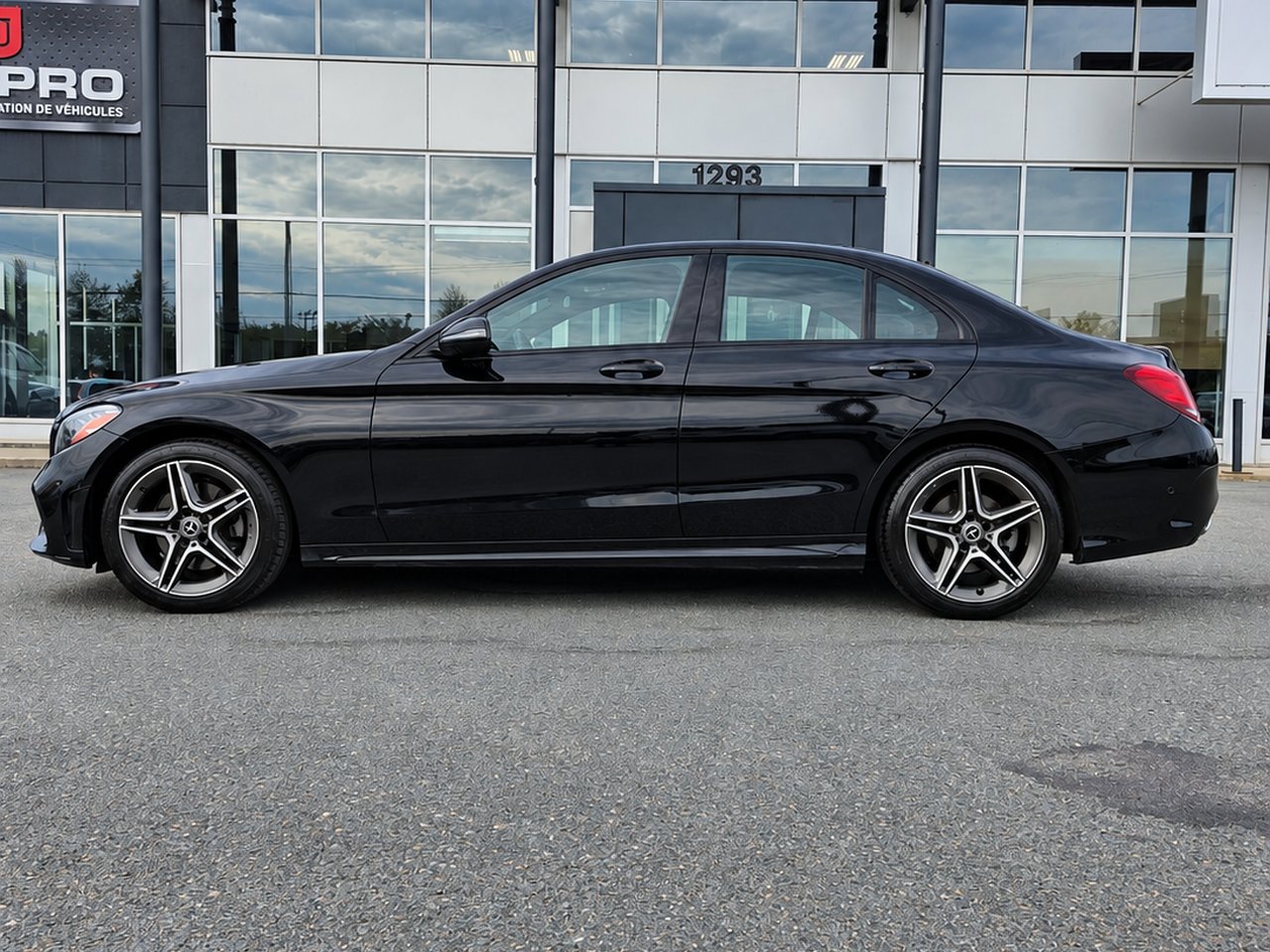 2021 Mercedes-Benz C300 Sport Pack + Night Pack Black Granby - photo #2
