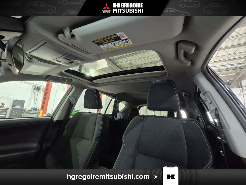 Toyota Rav 4 MW4499 | XLE *AWD* Toit * Mags * Caméra * 2018 Noir Laval - photo #14