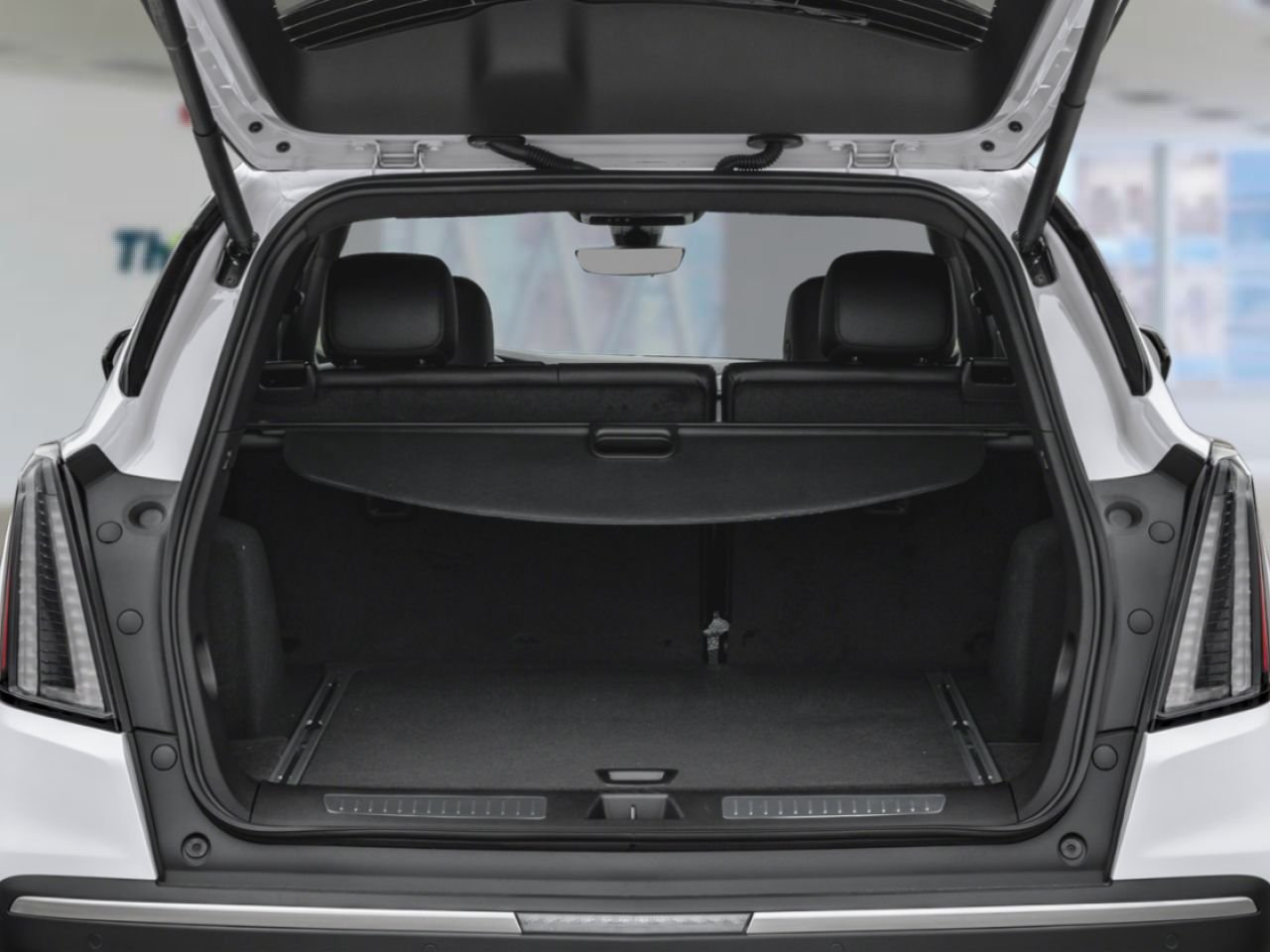 CADILLAC XT5 Traction intégrale, 4 portes Sport 2026 Noir stellaire métallisé Montmagny - photo #10