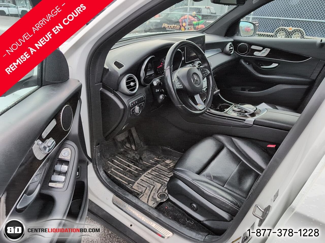 2017 Mercedes-Benz GLC GLC 300 4 portes 4MATIC | BD0430 White Granby - photo #8