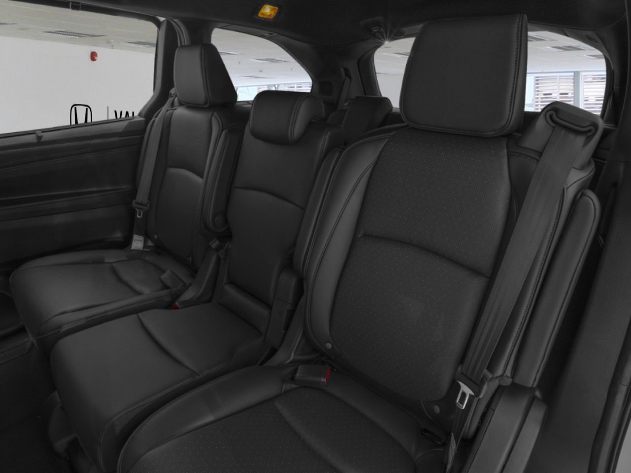 HONDA Odyssey Black Edition BA 2027 Rouge radieux métallisé II Val-d'Or - photo #4