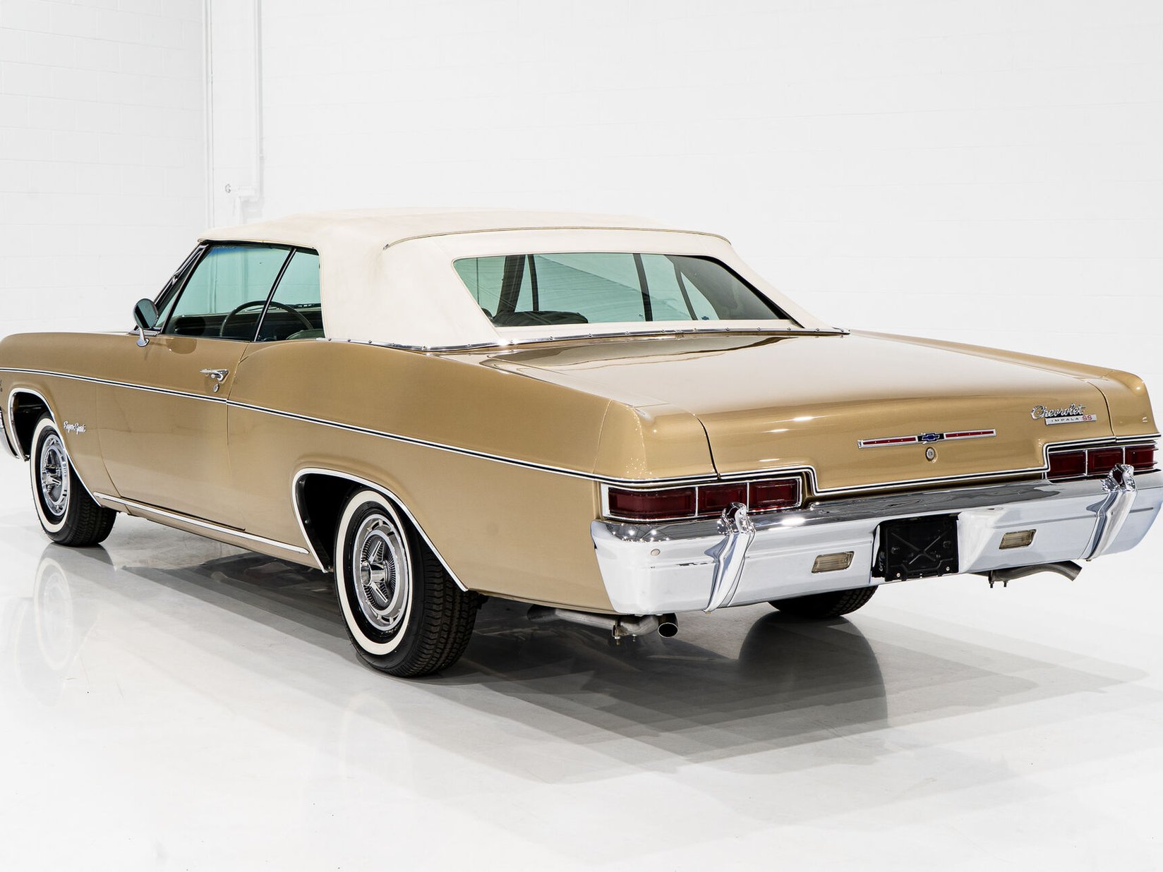 Chevrolet Impala 427 Convertible fully loaded with A/C **PRIX EN USD** 1966 Montréal - photo #24