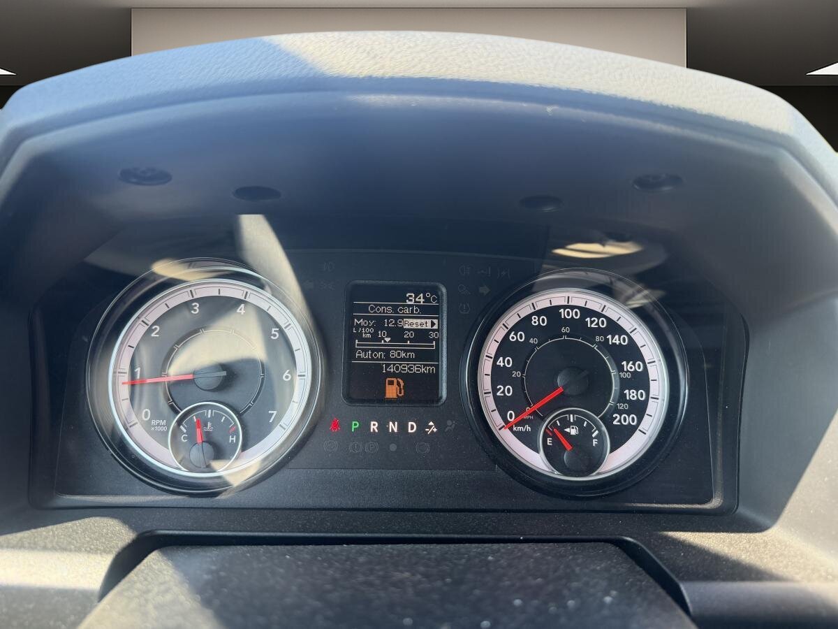 RAM 1500 Classic 2019 Gris  - photo #10