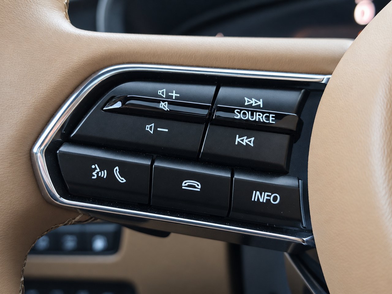 2026 Mazda CX-70 PHEV Signature Jet Black Mica Val-David - photo #16