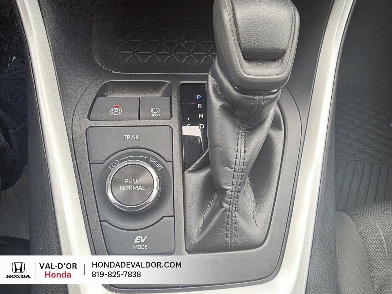 2023 Toyota RAV4 hybride XLE TI Silver Val-d'Or - photo #8