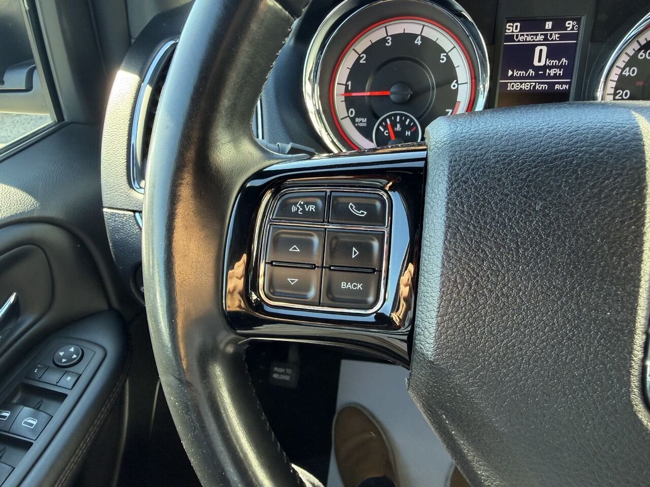 2019 Dodge Grand Caravan Red Thetford Mines - photo #19