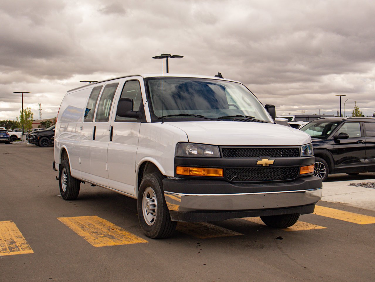 2025 Chevrolet Express Cargo Van RWD 3500 155 White Sherwood Park - photo #14