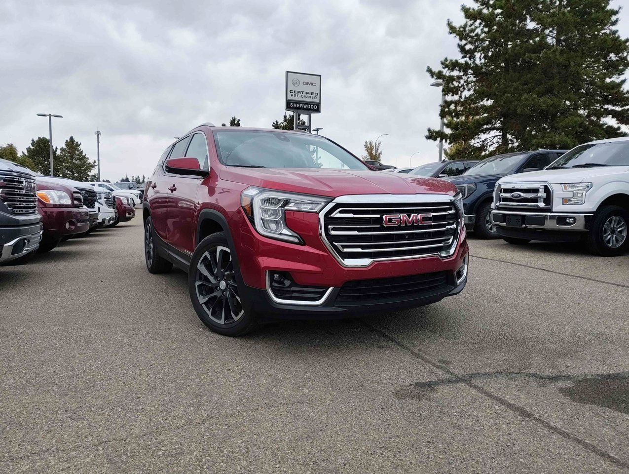 2023 GMC Terrain AWD 4dr SLT Red Sherwood Park - photo #1