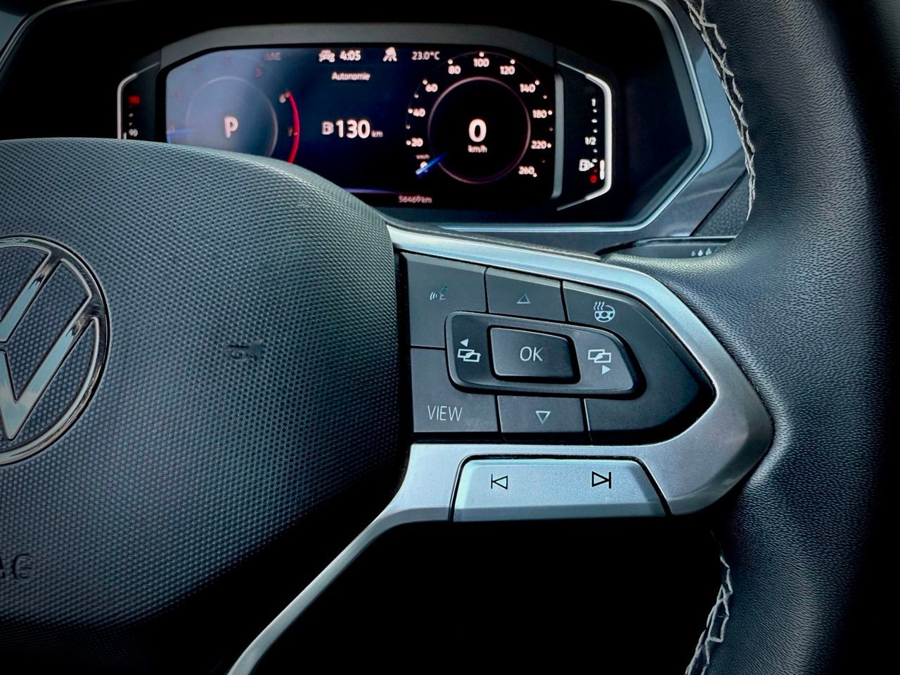 Volkswagen Tiguan 2023 Gris Notre-Dame-des-Prairies - photo #19