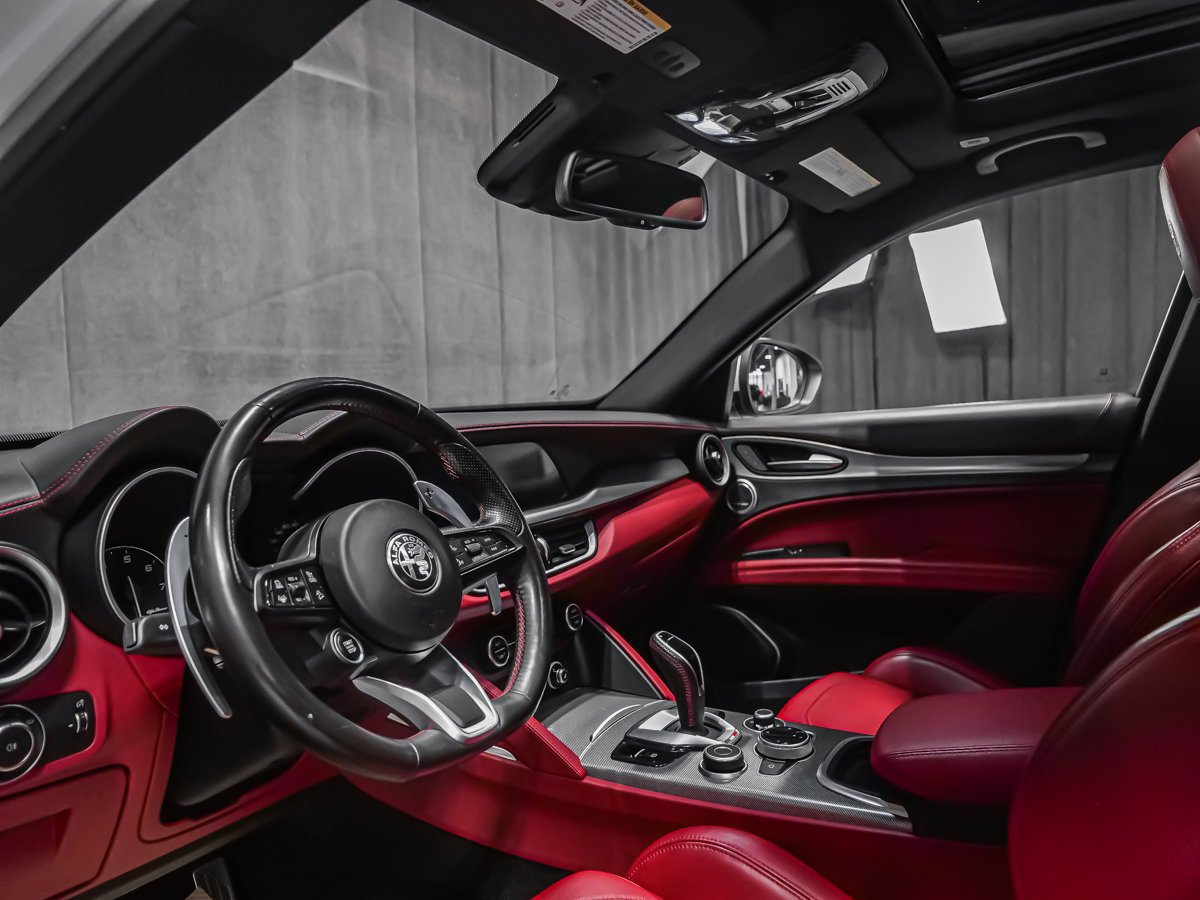 2020 Alfa Romeo Stelvio TI SPORT ASSIST CONDUITE HARMAN KARDON ROUES 20po White Montreal - photo #5