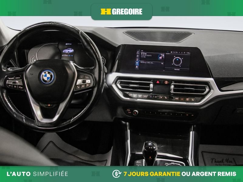 BMW 330 729903 | 330e HYB PLUT IN AUTO A/C CUIR TOIT NAV GR ELECT M 2022 Blanc Laval - photo #17