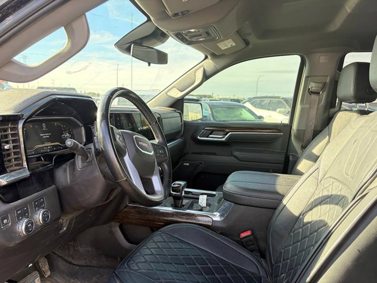 2025 GMC Sierra 1500 4WD Crew Cab 147 Elevation Black Sherwood Park - photo #5