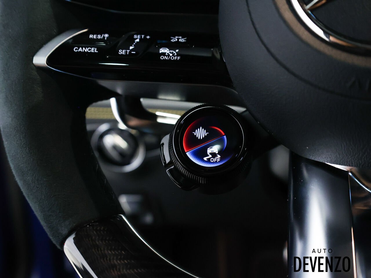 2024 Mercedes-Benz GT AMG Blue Saint-Eustache - photo #16