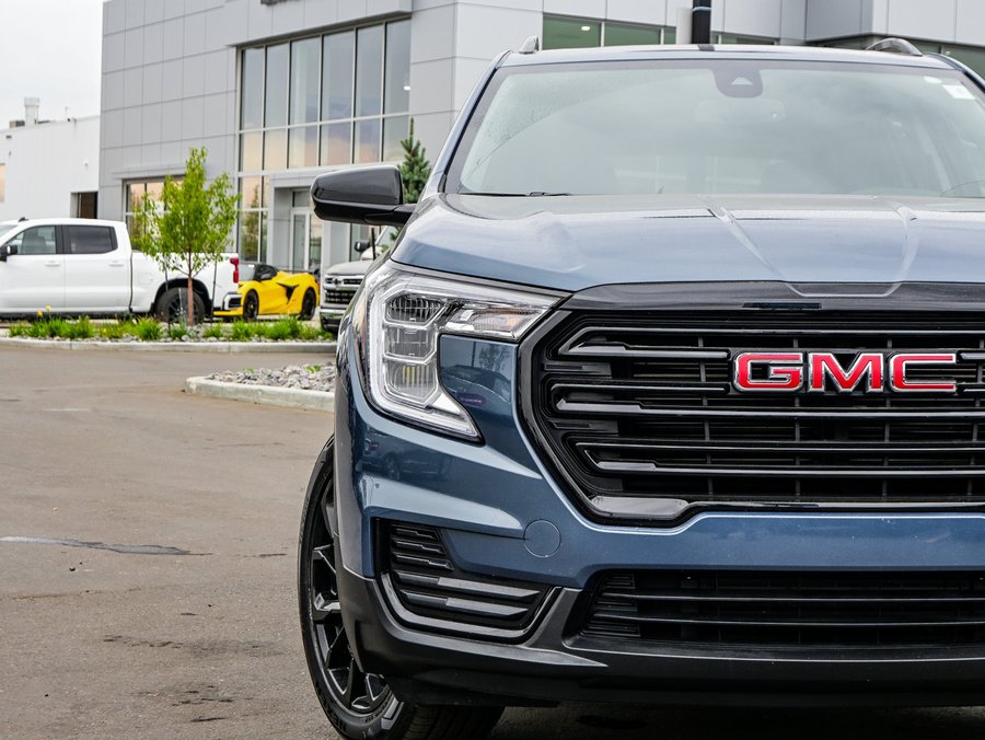 2024 GMC Terrain SLE Elevation Pro AWD 1.5T | Panoramic Sunroof Grey