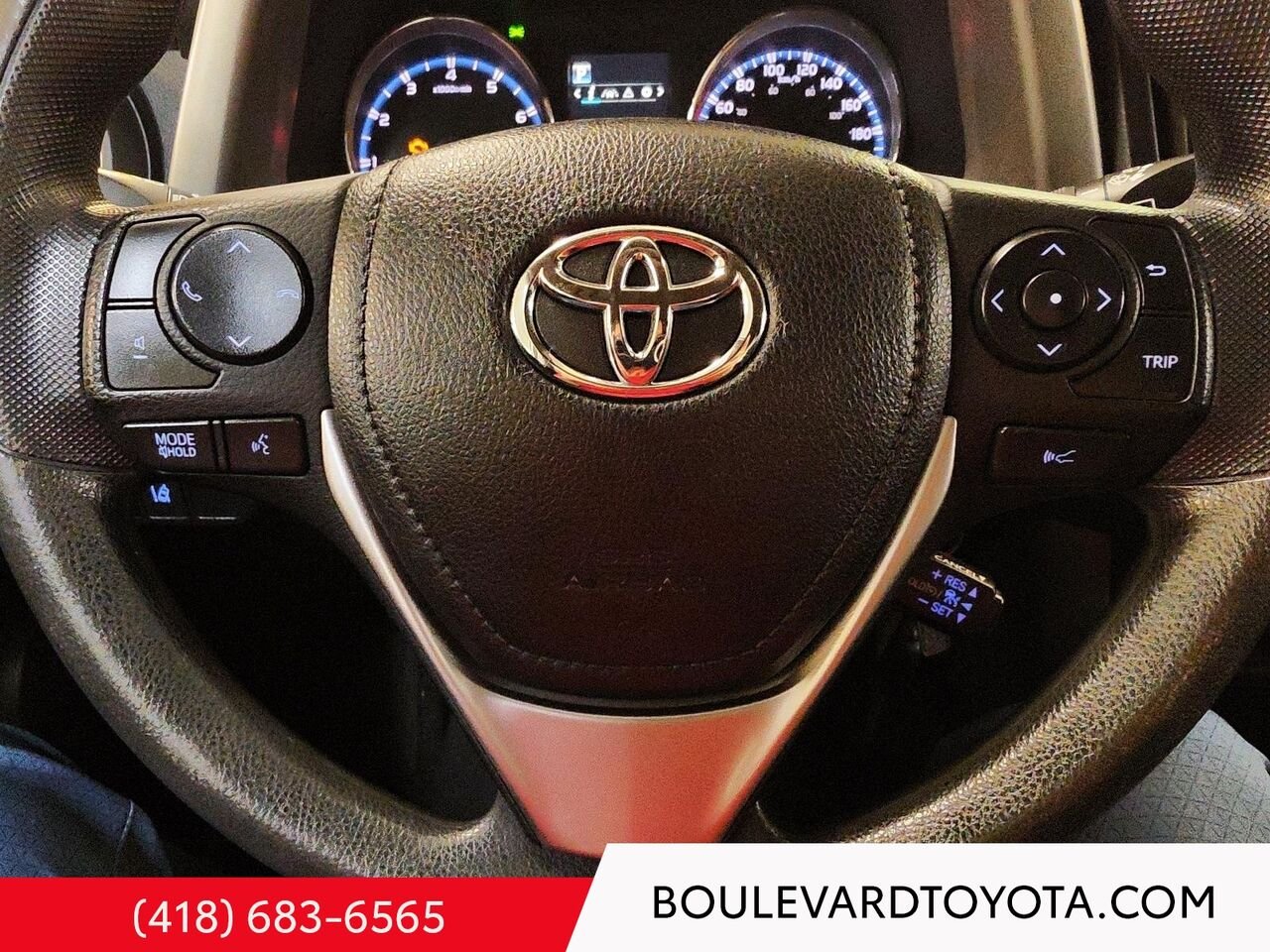 2018 Toyota RAV4 100160A-117 | LE White Québec - photo #9