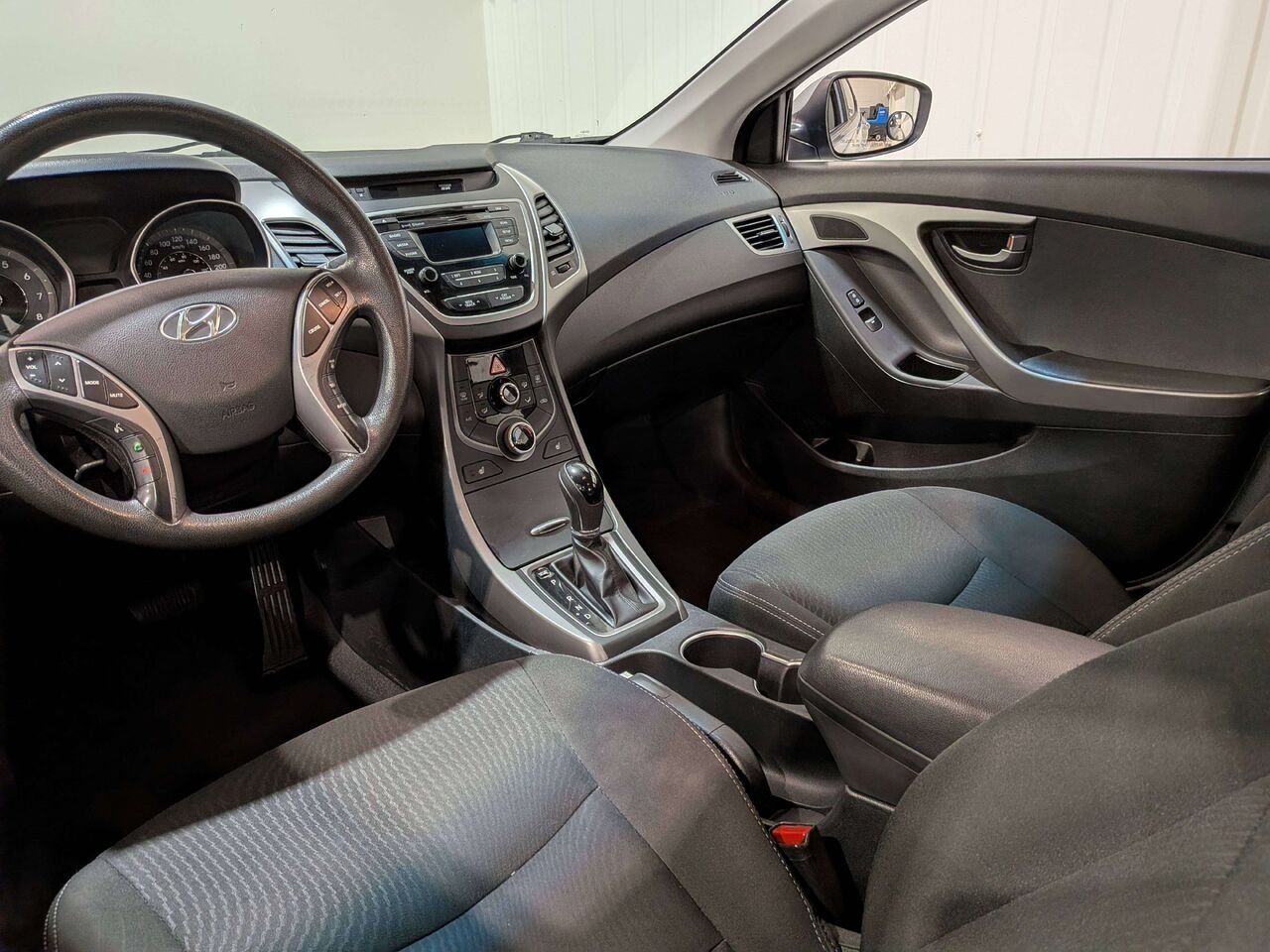 Hyundai Elantra 2015 Argent Val-David - photo #15