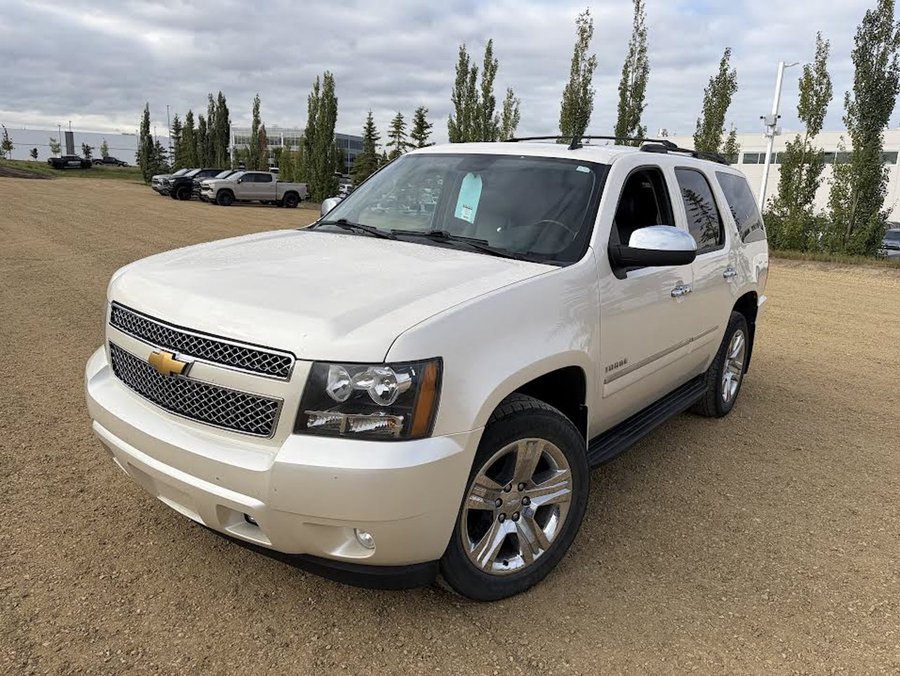 2013 Chevrolet Tahoe LTZ 5.3L | Sunroof White