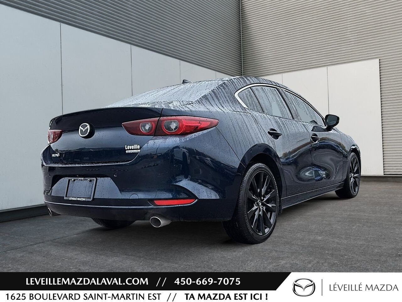 2022 Mazda Mazda3 GT TA Blue Laval - photo #4