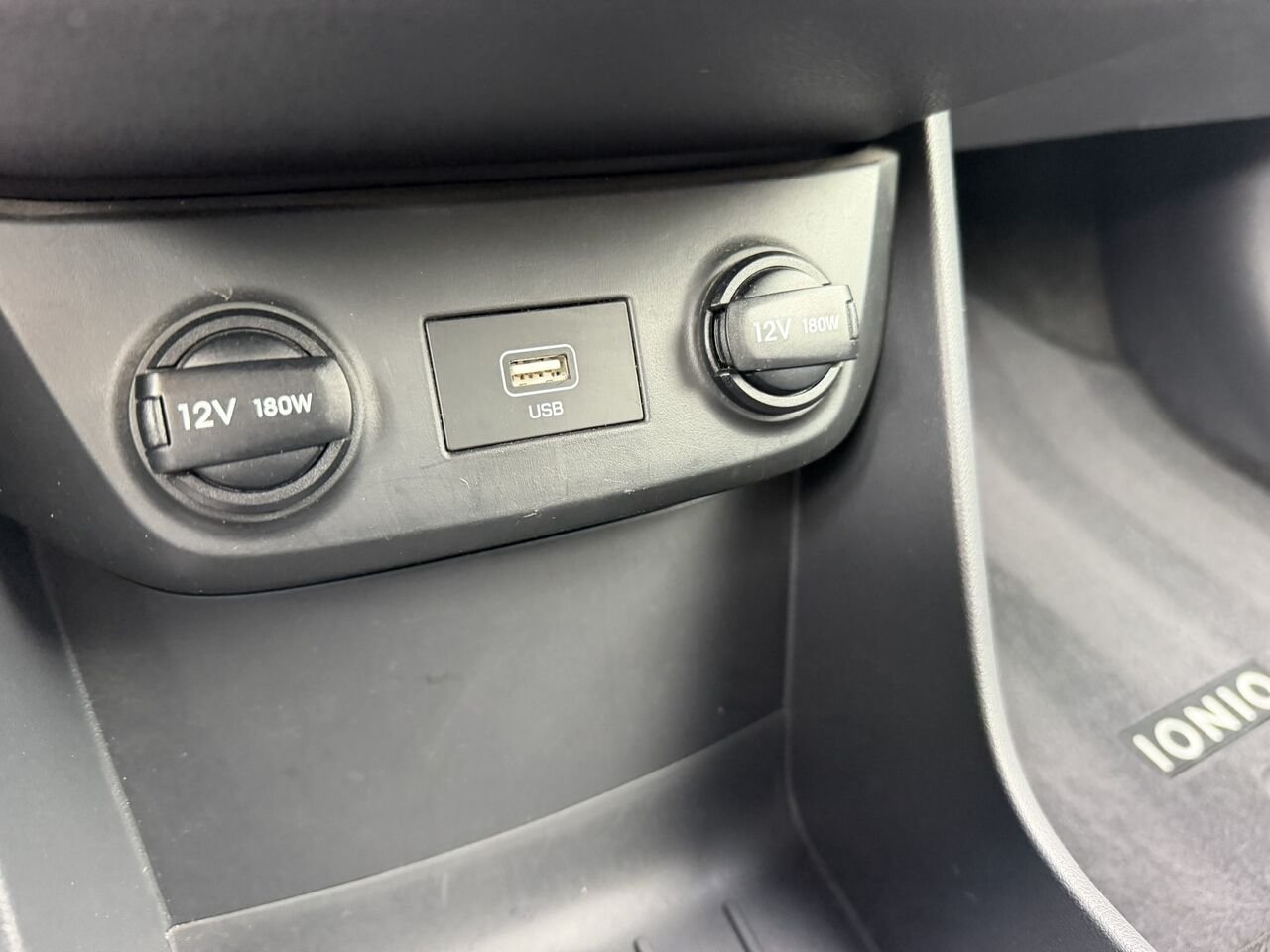 2021 Hyundai Ioniq Electric Ultimate Blue Laval - photo #26
