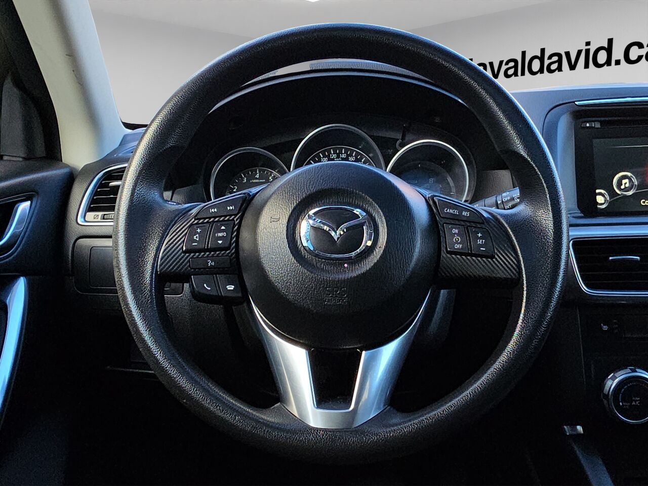 2016 Mazda CX-5 TOURING, Toit ouvrant électrique, sièges avant chauffants, MOTEUR REMPLACÉ Red Val-David - photo #9
