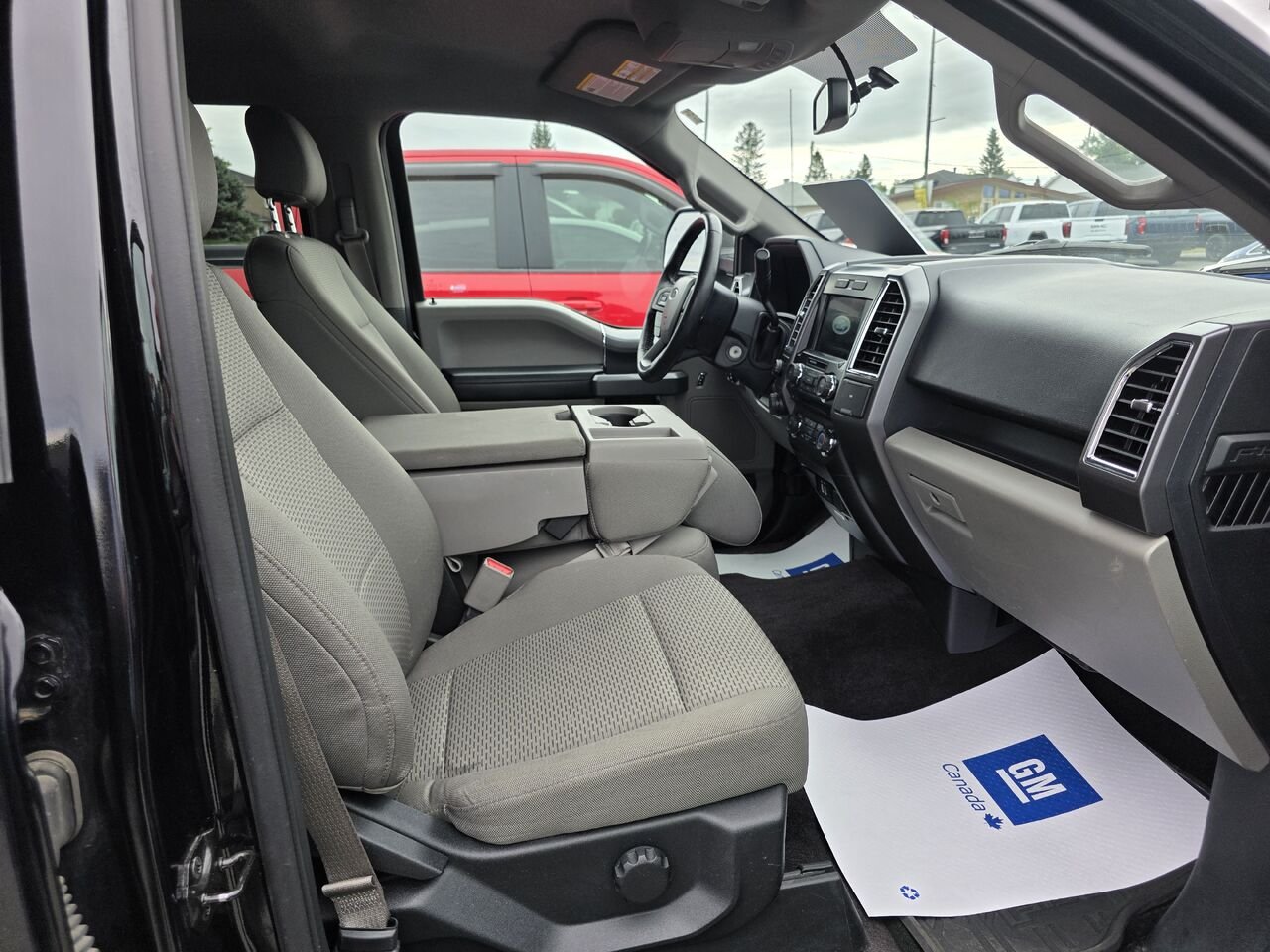Ford F-150 Cab SuperCrew 4RM 157 po XLT 2016 Noir Rouyn-Noranda - photo #21