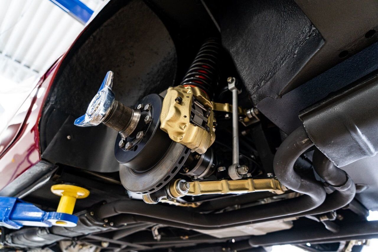 Ferrari 365 GTB4 Daytona 18,301 miles With Orig Books/Tools/ Carbs / Filter Box 1973 Rouge Montréal - photo #122