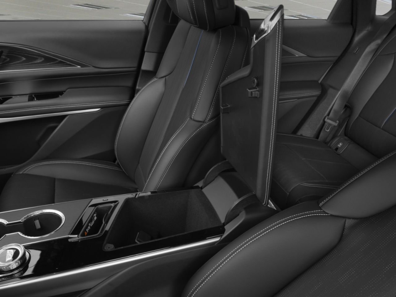 CADILLAC LYRIQ LYRIQ-V ELECTRIC PREMIUM AWD (1SM) | 27-0189 2027 Noir stellaire métallisé Granby - photo #9