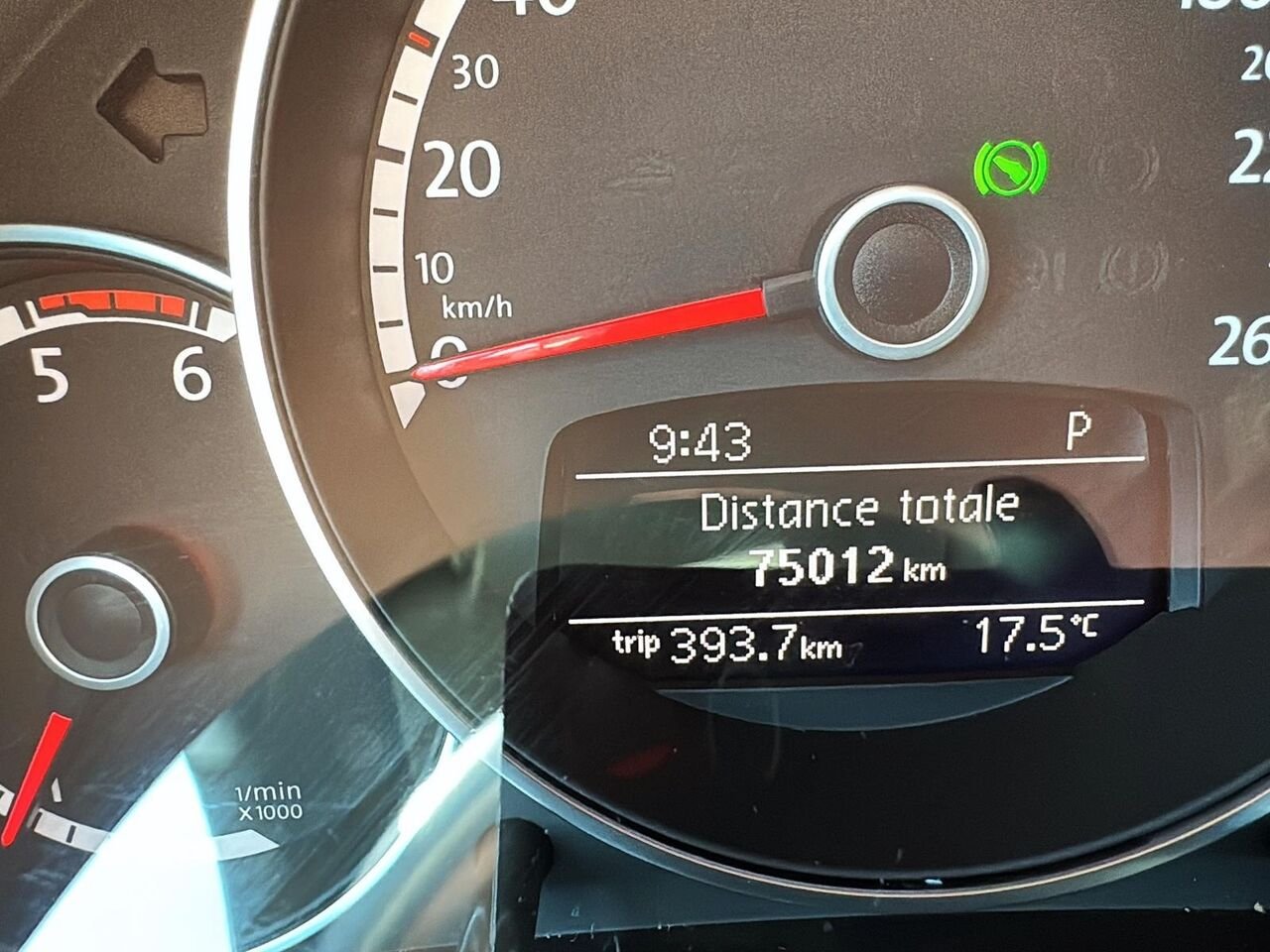 2015 Volkswagen Coupé Beetle White Rouyn-Noranda - photo #11