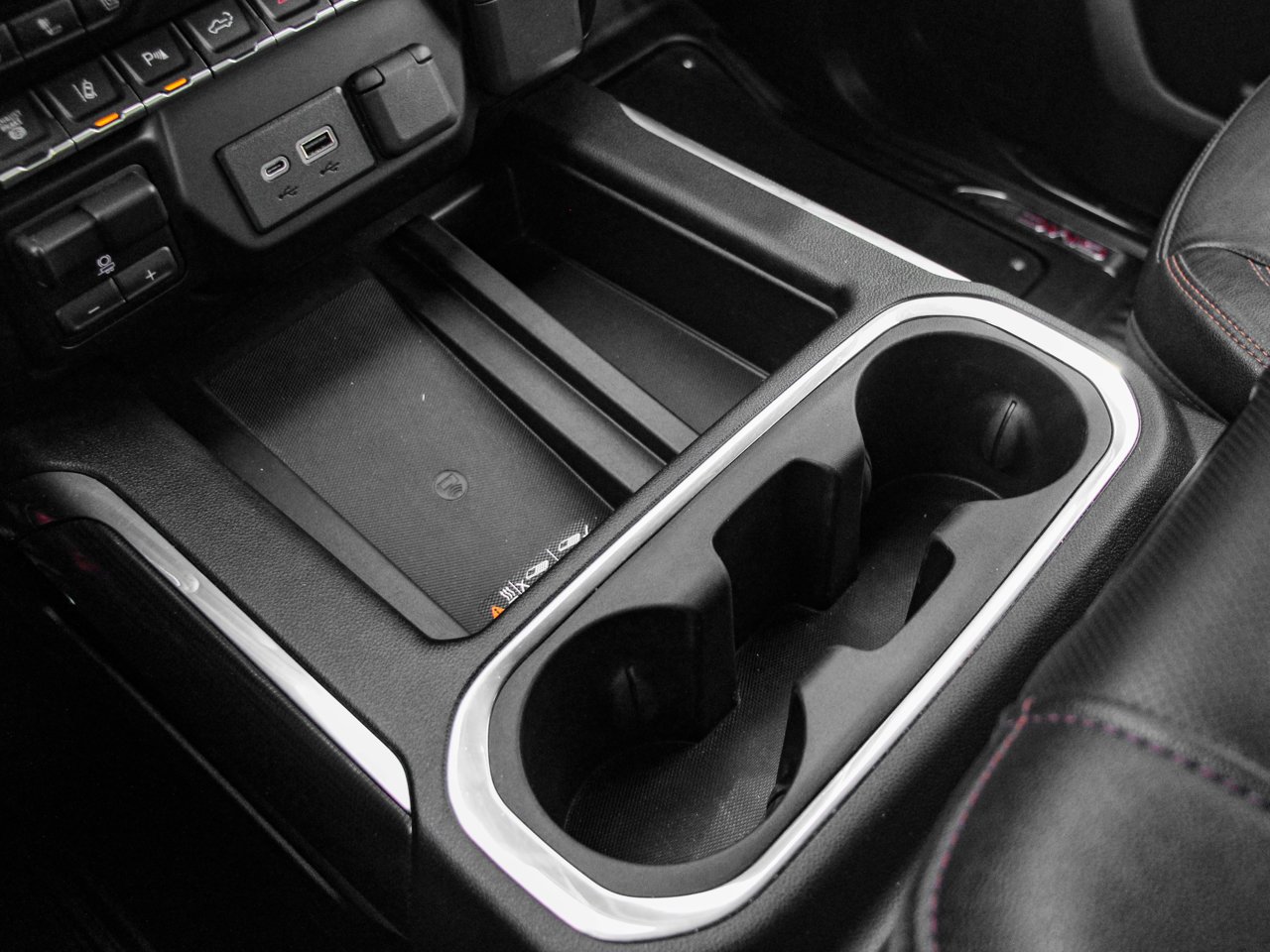 2022 GMC Sierra 3500HD 4WD Crew Cab 159 AT4 White Sherwood Park - photo #27
