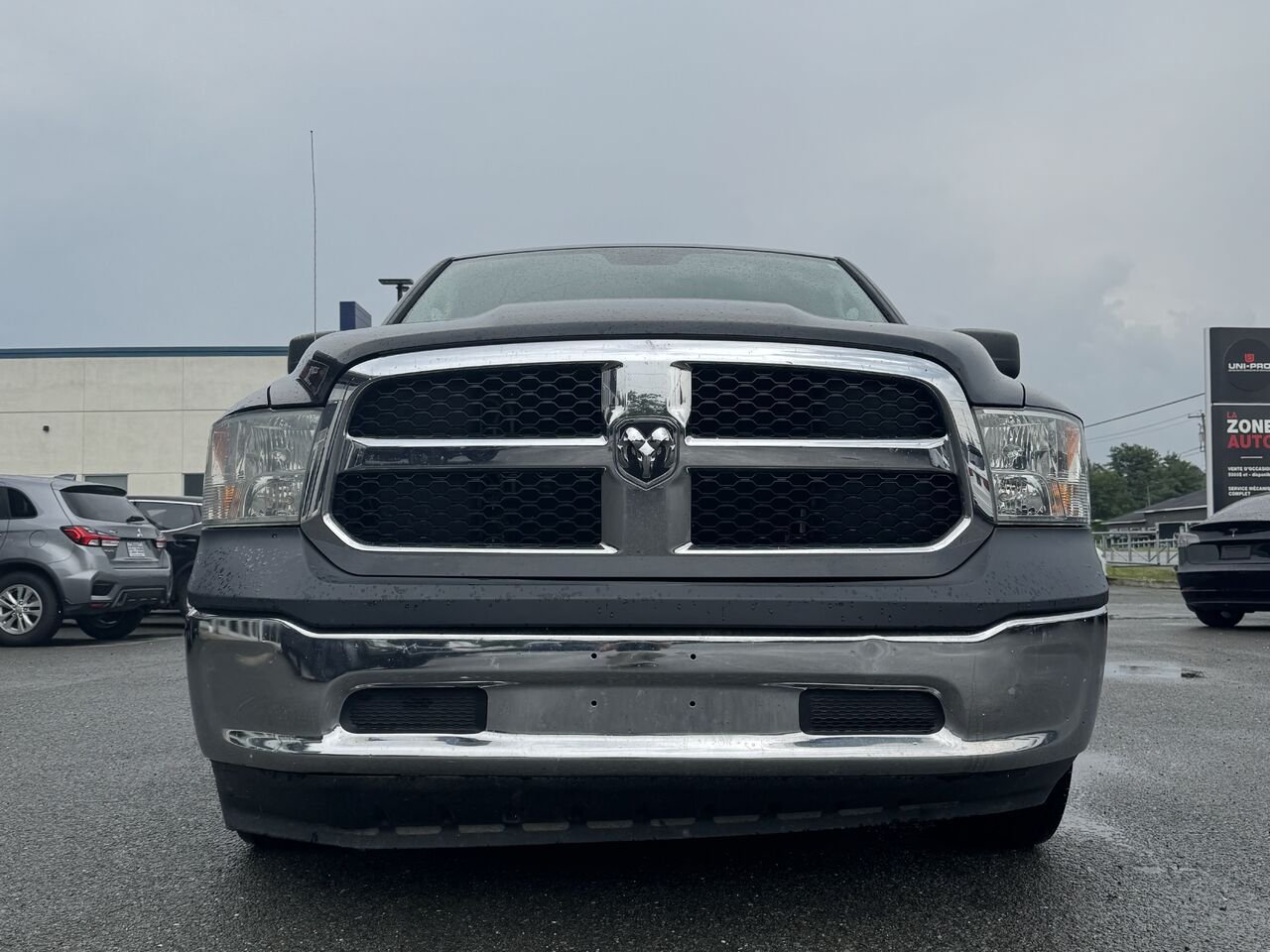 2016 Ram 1500 HEMI Black Granby - photo #9