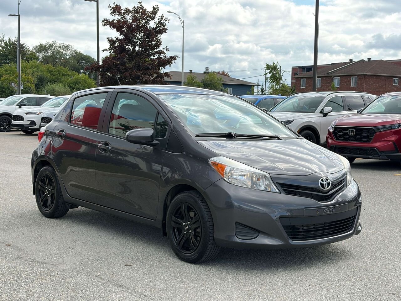 2014 Toyota Yaris LE Grey Gatineau - photo #6