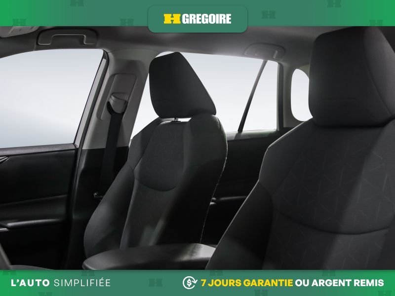2019 Toyota Rav 4 White Saint-Eustache - photo #10