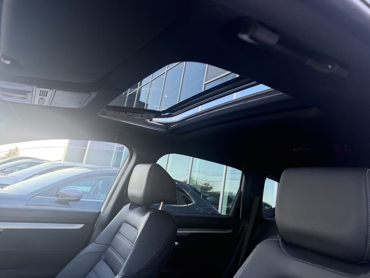 2021 Honda CR-V White Ste-Marie - photo #8