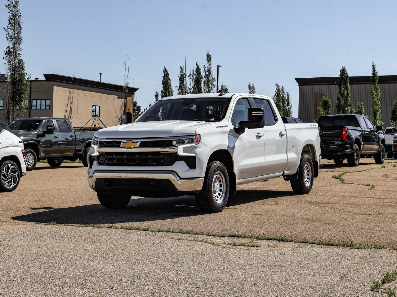 2025 Chevrolet Silverado 1500 4WD Crew Cab 147 LT White Sherwood Park - photo #3