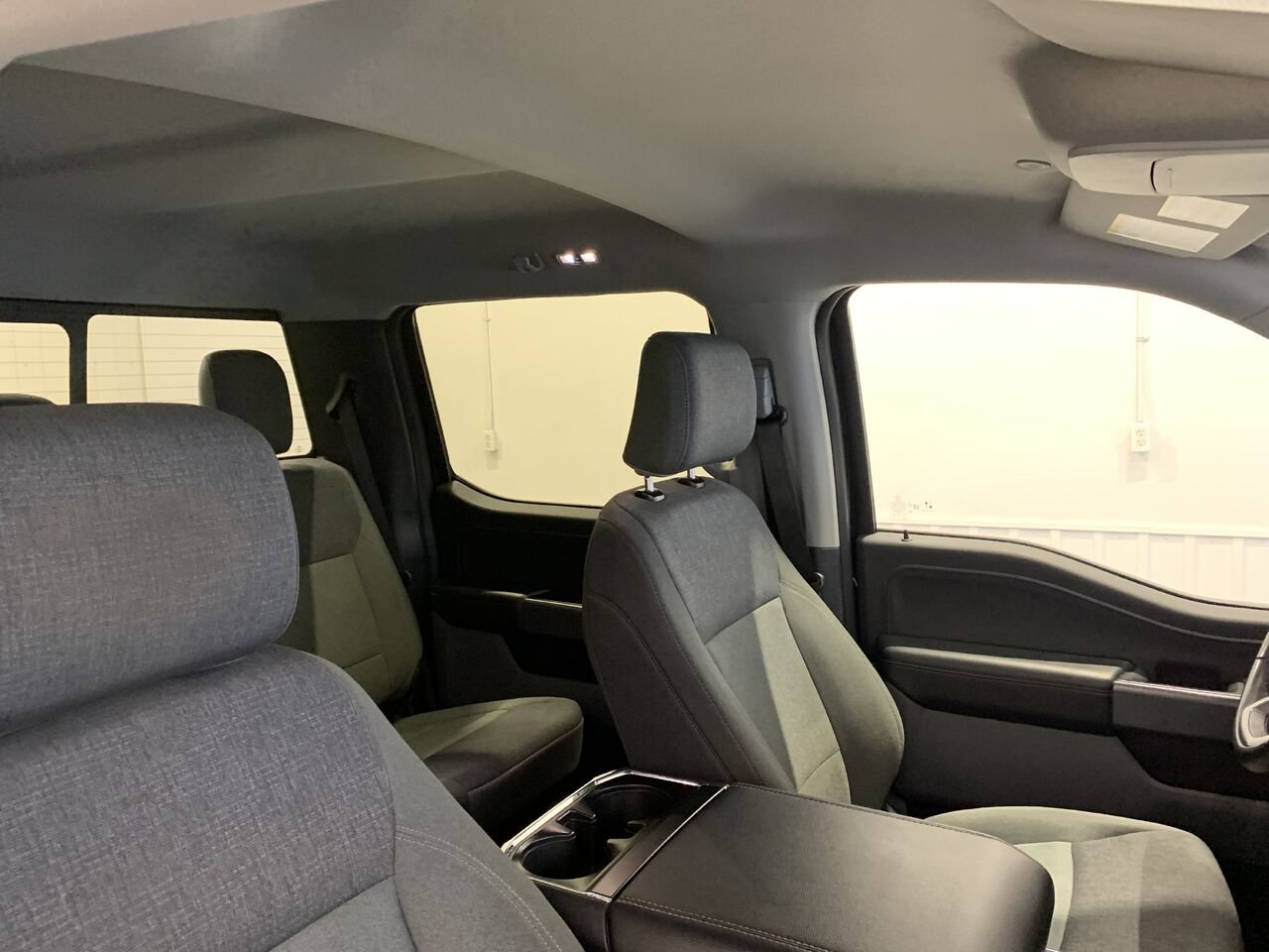 2024 Ford F-150 Black Saint-Eustache - photo #18