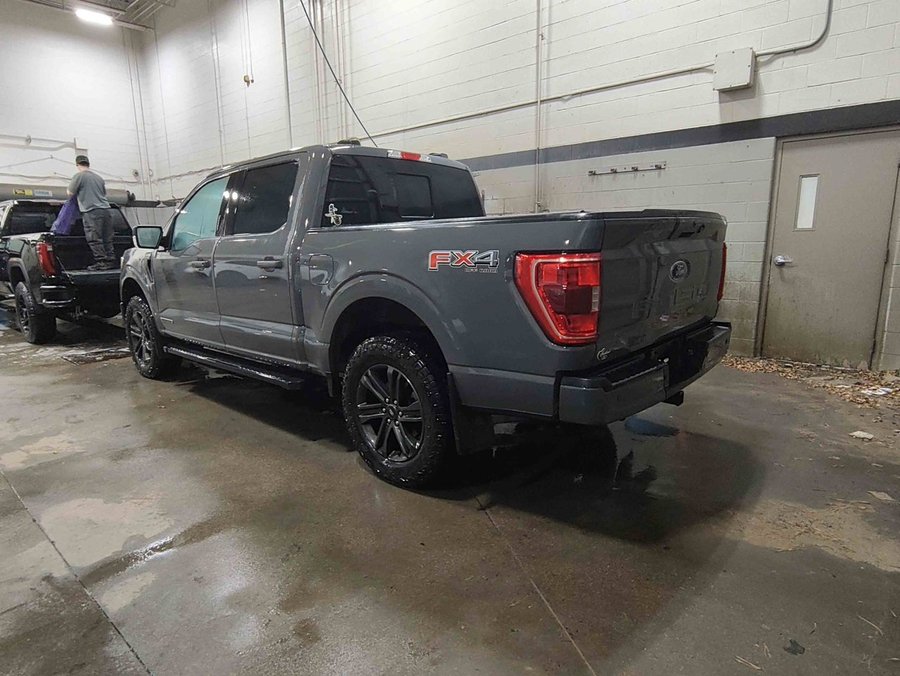 2021 Ford F-150 XLT Sport 302A 3.5L PowerBoost FX4 Max Tow gray