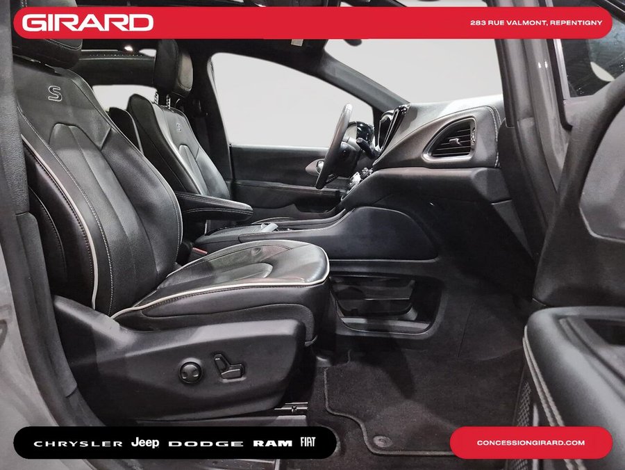 2025 CHRYSLER PACIFICA LIMITED STING GREY