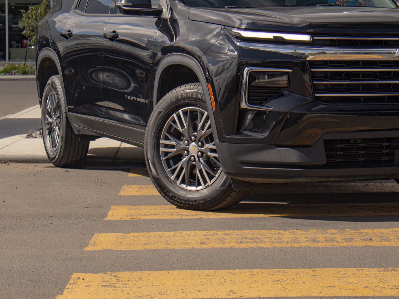 2026 Chevrolet Traverse AWD 4dr LT Black Sherwood Park - photo #5