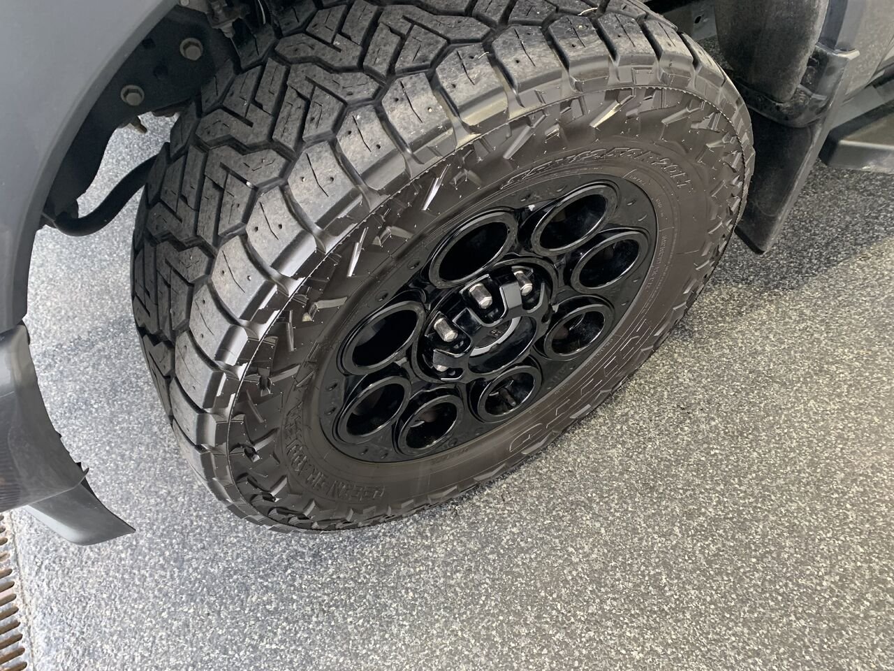 2026 Ford Super Duty F-250 SRW XLT cabine 6 places 4RM caisse de 6,75 pi Grey Châteauguay - photo #1