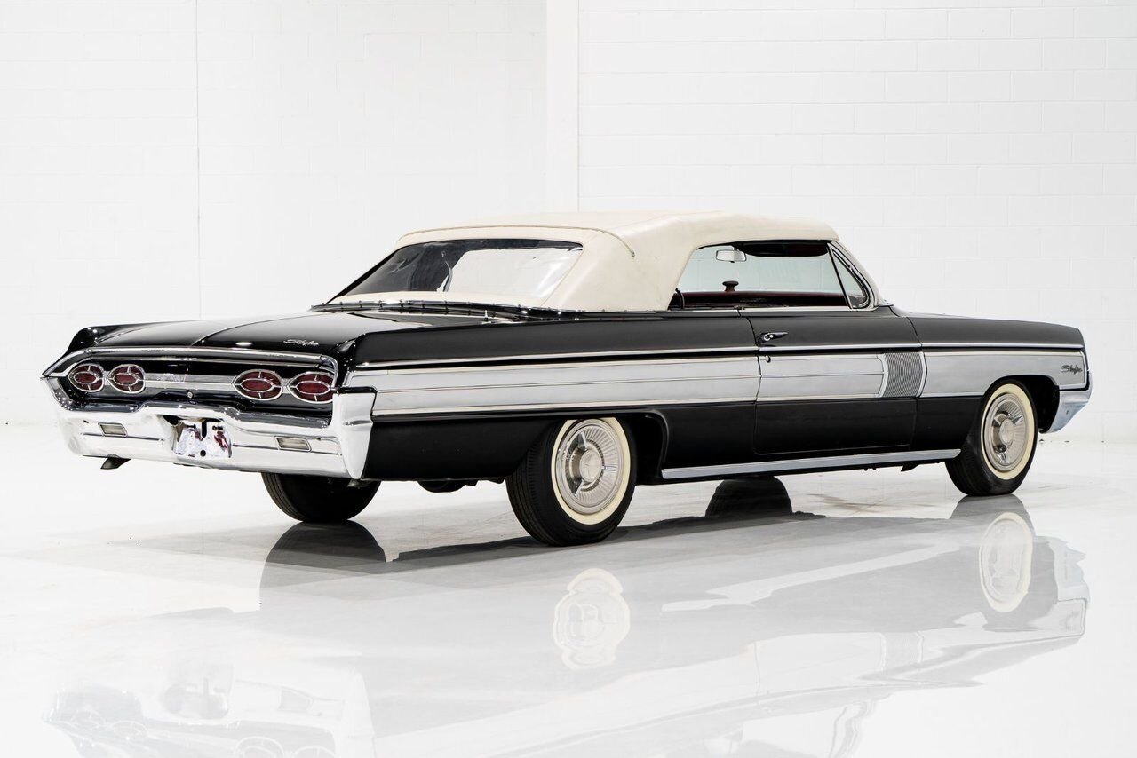 Oldsmobile Starfire Factory A/C. Single repaint and extensive ownership history **PRICE IN USD** 1962 Noir Montréal - photo #61