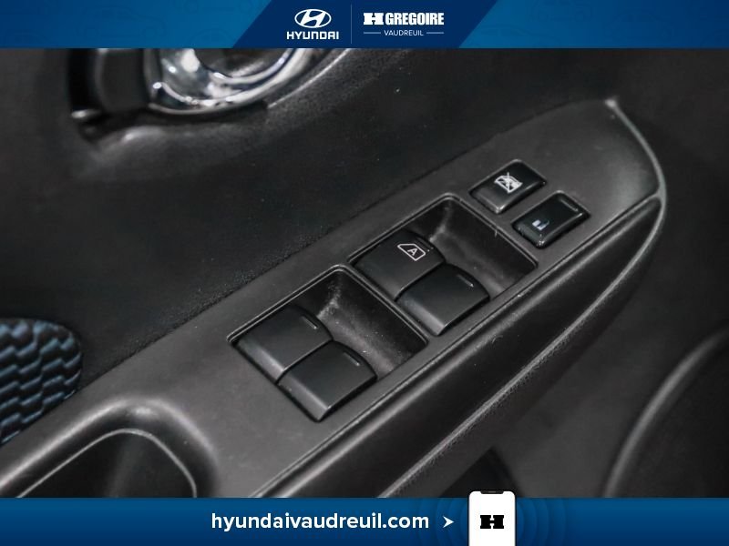 2016 Nissan Versa Note Red Blainville - photo #16
