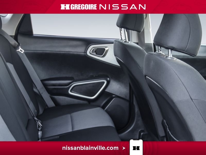 2022 Kia Soul Grey Blainville - photo #24