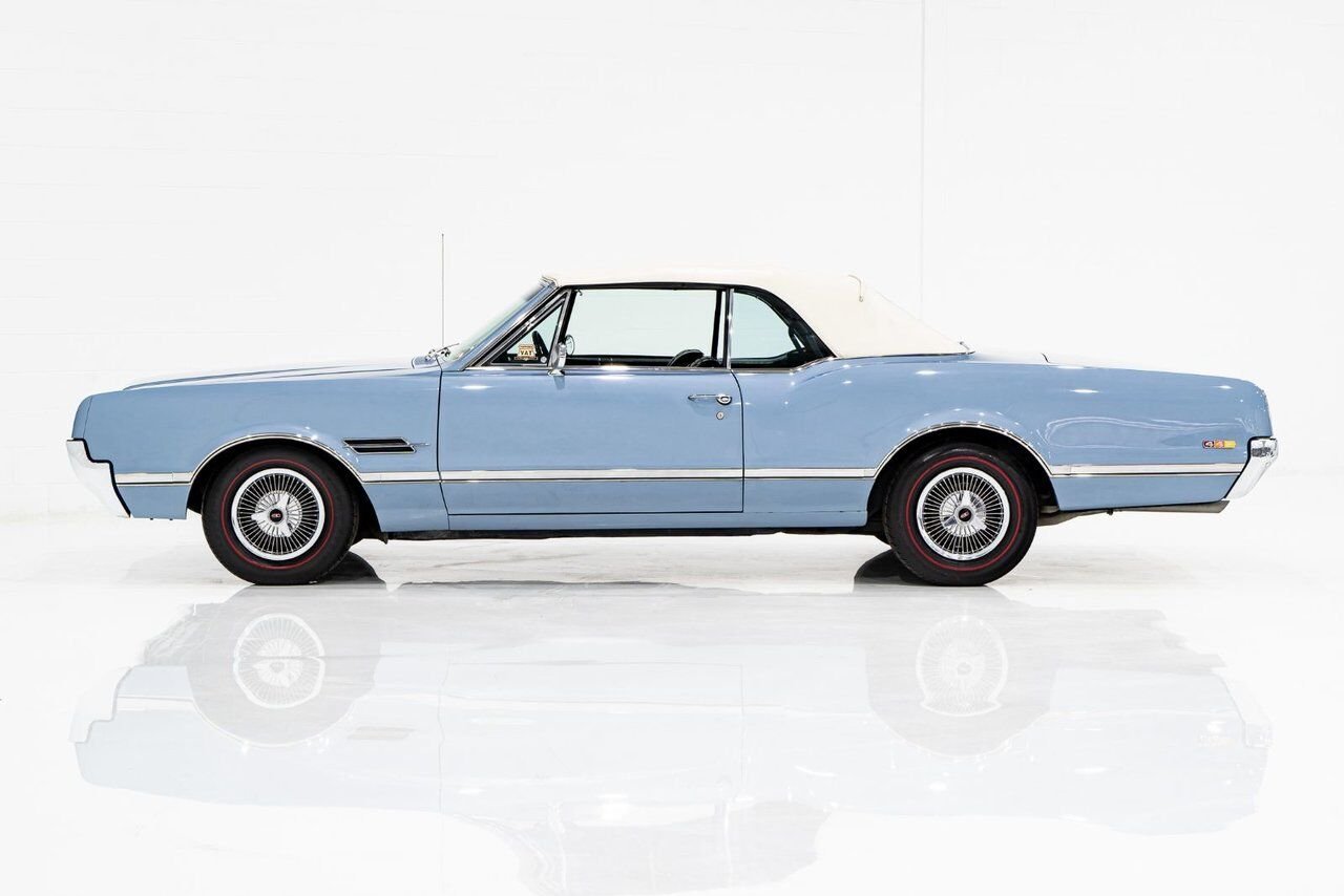 Oldsmobile 442 PRIX EN USD | Matching# 400cu.in. 4-Speed 1966 Bleu Montréal - photo #7