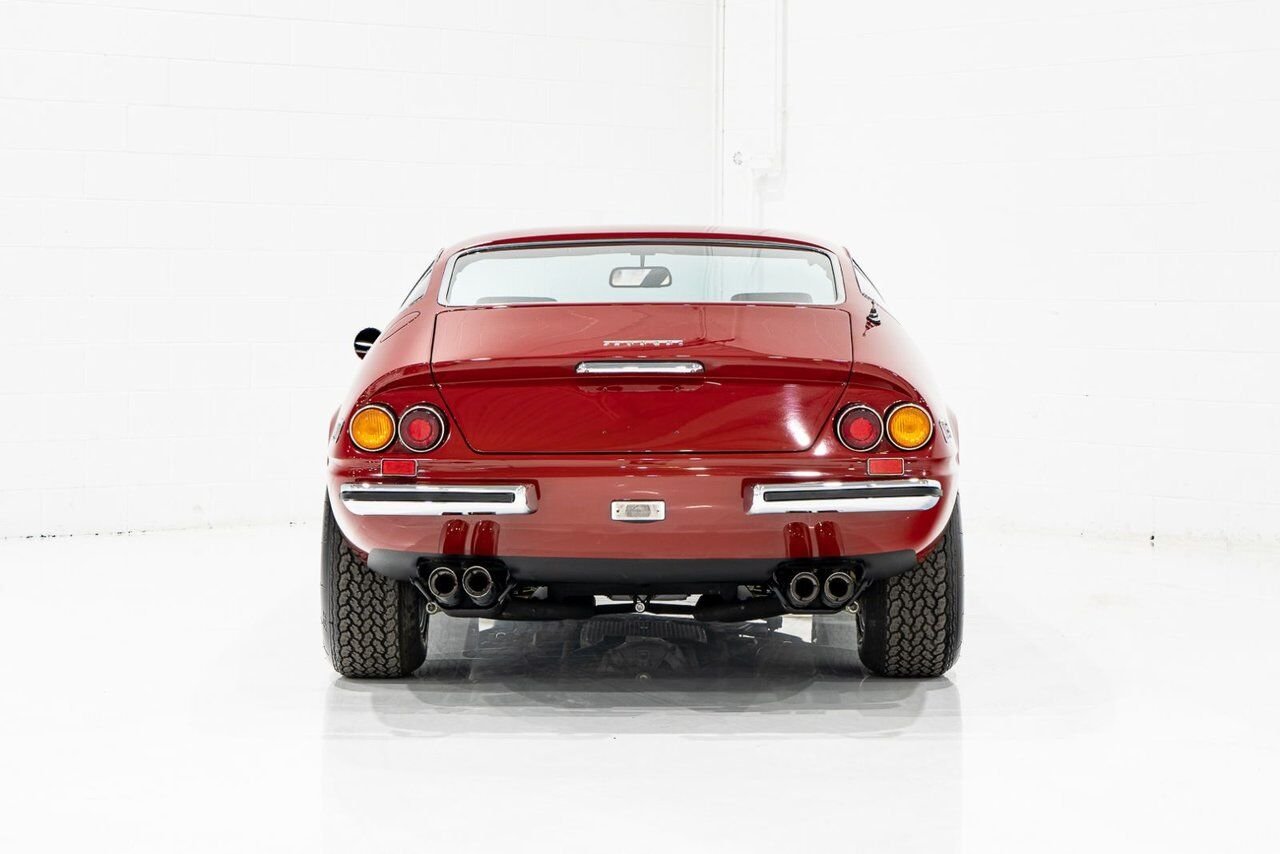 Ferrari 365 GTB4 Daytona 18,301 miles With Orig Books/Tools/ Carbs / Filter Box 1973 Rouge Montréal - photo #86