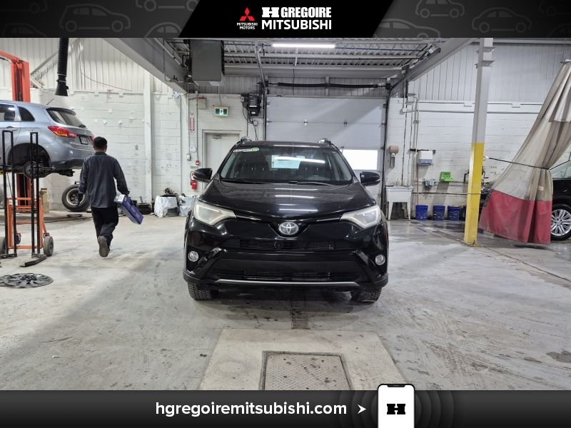 Toyota Rav 4 MW4499 | XLE *AWD* Toit * Mags * Caméra * 2018 Noir Laval - photo #1