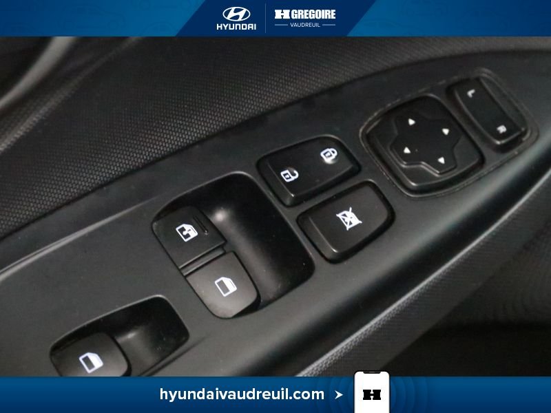 2022 Hyundai Veloster Grey Blainville - photo #16