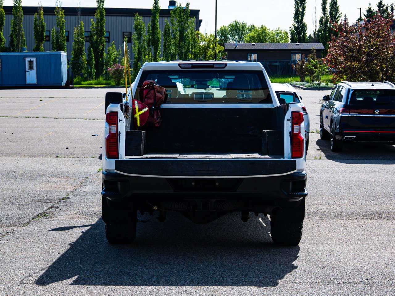 2024 Chevrolet Silverado 3500HD 4WD Crew Cab 159 Work Truck White Sherwood Park - photo #14