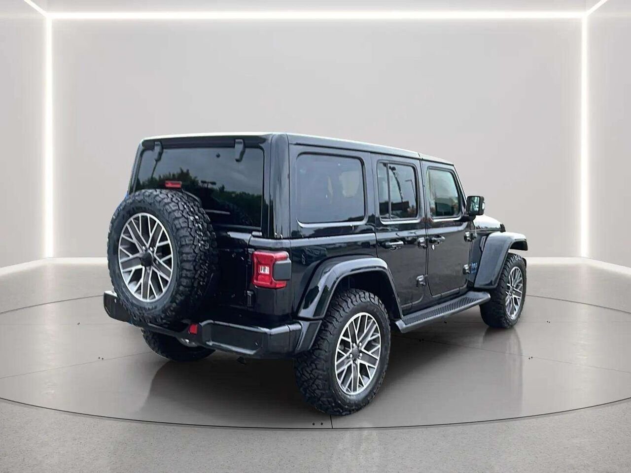 2023 Jeep Wrangler Black Gatineau - photo #4