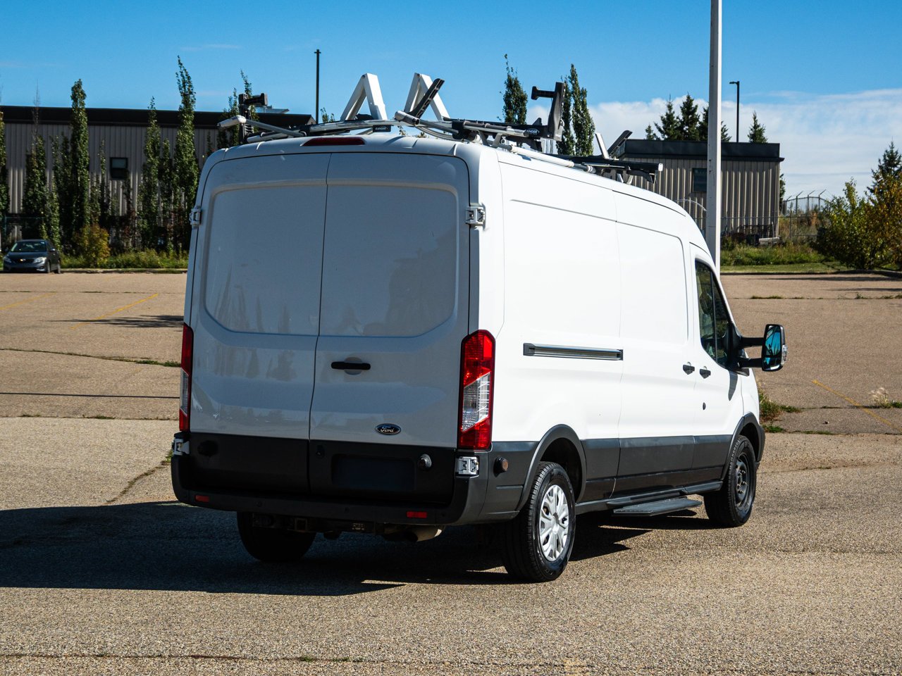 2017 Ford Transit Cargo Van T-250 148 Med Rf 9000 GVWR Sliding RH Dr White Sherwood Park - photo #13