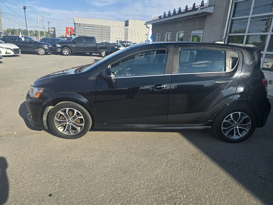 2017 Chevrolet Sonic 2017 Black